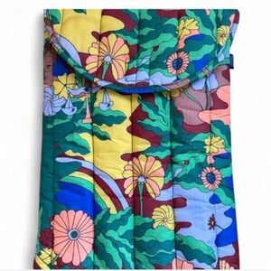 NWOT Baggu 16” Libra Puffy Laptop Sleeve — RARE
